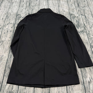 UNIQLO Black Minimalist Rain Coat Button Front Lightweight Women’s XS