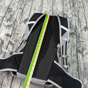 The North Face Litus 22 Backpack Black Gray Hiking Daypack Nylon L/XL