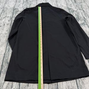 UNIQLO Black Minimalist Rain Coat Button Front Lightweight Women’s XS